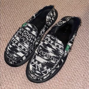 Sanuk Shoes